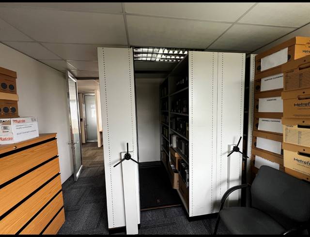 611M² OFFICE TO LET IN BELLVILLE CENTRAL